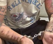 Полицията задържа 22-годишен след нарушение на ограничителна заповед / Новини от Казанлък
