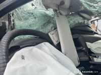 Трима пострадаха при ПТП между два мотора и кола край Шипка