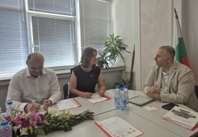 Областният управител на Стара Загора проведе среща с ръководството на EVN / Новини от Казанлък