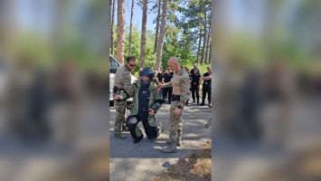 Кандидат-полицаите в ЦСПП-Казанлък се обучаваха за противодействие на терористични заплахи  / Новини от Казанлък
