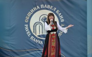 С вълнуващ концерт на Поли Паскова бе открито „Павелбанско лято 2026“ / Новини от Казанлък