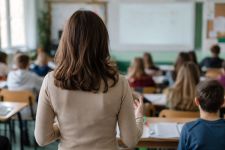 19 свободни места на учители и педагогически специалисти са обявени в региона / Новини от Казанлък