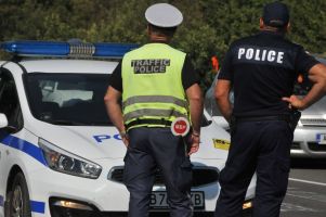 Хванаха неправоспособен шофьор, седнал зад волана с рекордните 3,31 промила / Новини от Казанлък