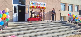Една нова история започва:  Първият учебен ден в ОУ „Чудомир“ / Новини от Казанлък