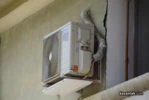 Двама опитаха да откраднат външното тяло на климатик от къща в Казанлък / Новини от Казанлък