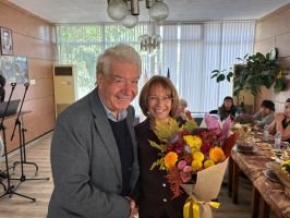Община Казанлък отбеляза Международния ден на възрастните хора с празнично тържество / Новини от Казанлък