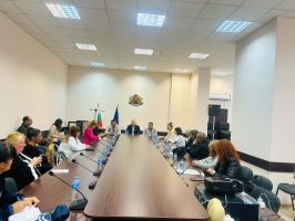 ЦИК представи новостите в изборния процес на среща в Областна администрaция Стара Загора / Новини от Казанлък