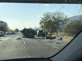 Автовоз удари мост край гара Дъбово, кола падна на пътя и последва сблъсък с друг автомобил / Новини от Казанлък