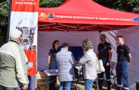 Пожарникарите в Казанлък запознаха граждани и ученици с правилата за действие при бедствия / Новини от Казанлък