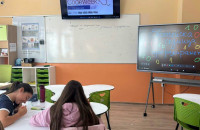 Шестокласниците от ОУ „Георги Кирков“ се включиха в EU CodeWeek / Новини от Казанлък
