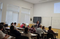 В ППМГ „Никола Обрешков“ - Казанлък се проведе предварителна езикова и културна подготовка за участниците в мобилности по програма „Еразъм+“  / Новини от Казанлък