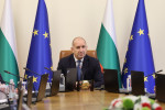 Премиерът Румен Радев приветства заявеното намерение на КЕВР да не увеличава цените на тока за битовите потребители и парното през новия отоплителен сезон / Новини от Казанлък