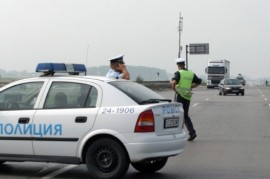 Маскиран  ограби 45-годишна  жена в с. Ягода   / Новини от Казанлък