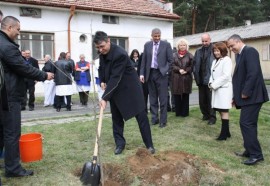 Областният управител оценява високо значението на полицейската школа в Казанлък / Новини от Казанлък