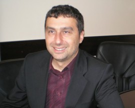 Васил Самарски: Договорите с лекарите в поликлиниката трябва да бъдат преразгледани в тяхна полза / Новини от Казанлък