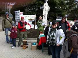 Над 350 души в Казанлък подкрепиха забраната на проучванията на шистов газ в България / Новини от Казанлък