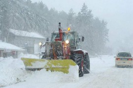 Пътят Казанлък - Шипка е затворен, проблеми има на пътните участъци от Казанлък към с. Горно Черковище и с. Горно Изворово / Новини от Казанлък