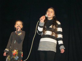 С концерт и вино посрещнаха вчерашните празници в НЧ 