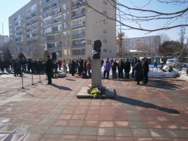 Стотици казанлъчани сведоха глава пред Левски