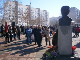 Стотици казанлъчани сведоха глава пред Левски