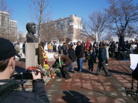 Стотици казанлъчани сведоха глава пред Левски