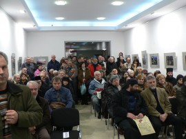 Монах от Атон пристигна в Казанлък за откриване на фото изложба 