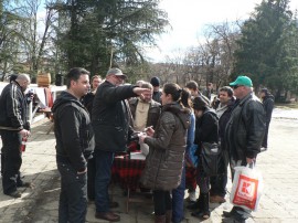 Вина от региона се надпреварваха днес в парк 