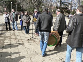 Вина от региона се надпреварваха днес в парк 
