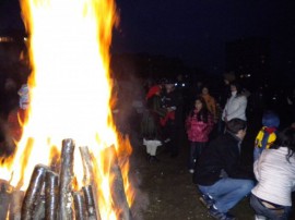 Днес прескачаме огън за да се пречистим / Новини от Казанлък