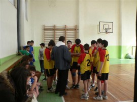 Днес стартира ученическото по волейбол / Новини от Казанлък