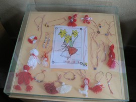 Доброволци от други страни присъстваха на изложба на мартеници