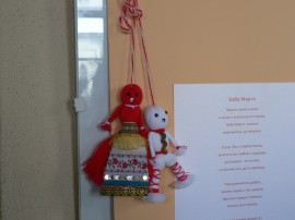 Доброволци от други страни присъстваха на изложба на мартеници / Новини от Казанлък