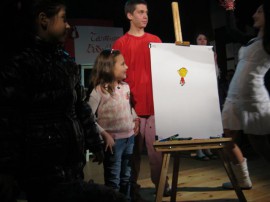 Деца се забавляваха в Шоу за Баба Марта