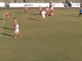 С нов треньор розите стартираха с 1:1 срещу Чирпан