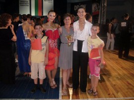 Казанлъчани с медал от Държавното първенство по спортни танци / Новини от Казанлък