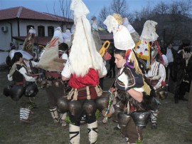 Община Павел баня със свои „Чудомирови празници” / Новини от Казанлък