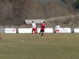 Розите загубиха без да отправят удар към вратата