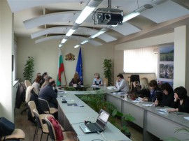 В Казанлък се търсят приемни родители по Евро програма / Новини от Казанлък