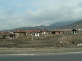 Спипаха роми разграбващи тръби от помпена станция / Новини от Казанлък