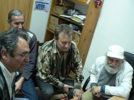 С помощта на сайта ни 354 души участваха във фото-конкурса „Човекът до мен“ / Новини от Казанлък