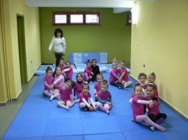 Художествената гимнастика в Казанлък стана на 1 година