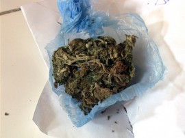 Заловиха половин килограм канабис при претърсване за друго престъпление / Новини от Казанлък