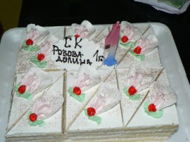 Художествената гимнастика в Казанлък стана на 1 година