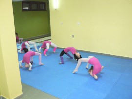 Художествената гимнастика в Казанлък стана на 1 година