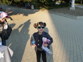 400 литра минерална вода раздадоха младежите на ГЕРБ