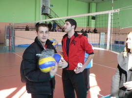 ХГ”Св.Св. Кирил и Методий” спечелиха областното по волей за юноши / Новини от Казанлък