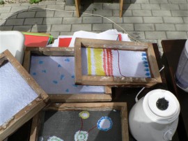 Младежи от чужбина показват в Казанлък днес изкуство от отпадъчни материали