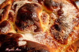 Жените от ГЕРБ-Казанлък раздадоха козунаци на нуждаещи се / Новини от Казанлък