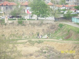 Наш потребител засне и предотврати поредното нерегламентирано изхвърляне на отпадъци / Новини от Казанлък