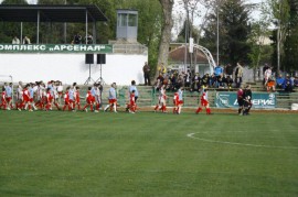 С много емоции и 6 гола в Арсенал стартира Междуфирмен футболен турнир / Новини от Казанлък